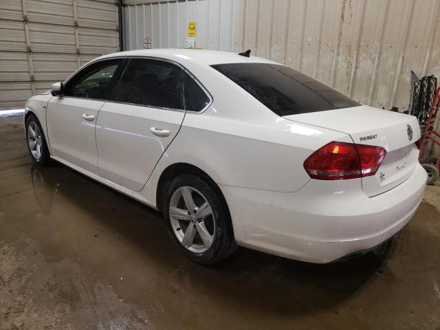 Photo 3 from auction – 2015 VOLKSWAGEN PASSAT S with VIN 1VWAT7A33FC100790