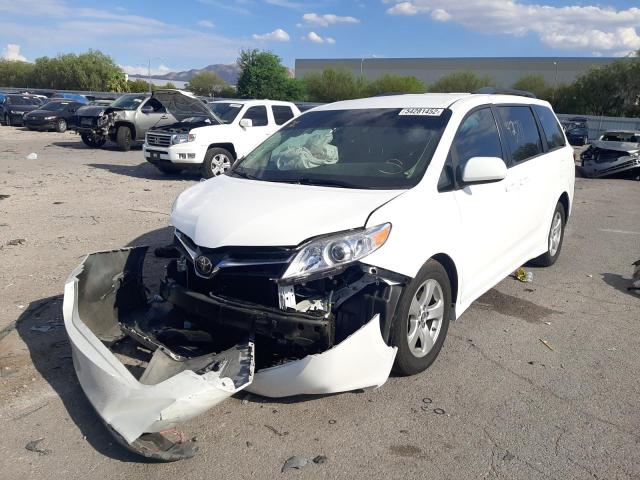 Photo 2 from auction – 2018 TOYOTA SIENNA LE with VIN 5TDKZ3DC5JS916496