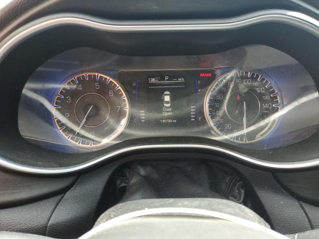Photo 8 from auction – 2015 CHRYSLER 200 LIMITE with VIN 1C3CCCABXFN628508