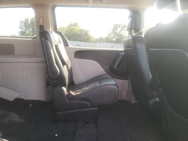 Photo 6 from auction – 2016 CHRYSLER TOWN & COU with VIN 2C4RC1BG7GR214501