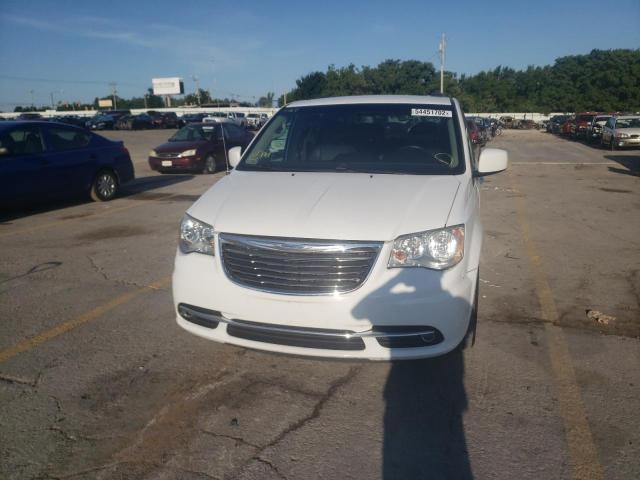 Photo 9 from auction – 2016 CHRYSLER TOWN & COU with VIN 2C4RC1BG3GR111964