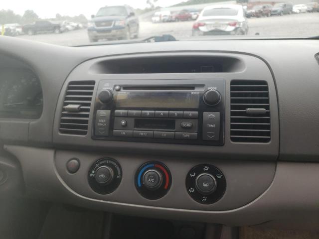 Photo 9 from auction – 2004 TOYOTA CAMRY LE with VIN 4T1BE32K74U819172