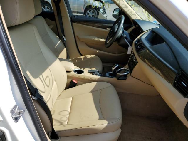 Photo 5 from auction – 2013 BMW X1 SDRIVE2 with VIN WBAVM1C55DVW45949