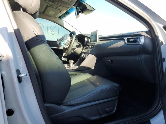 Photo 5 from auction – 2020 GENESIS G70 with VIN KMTG64LA0LU056026