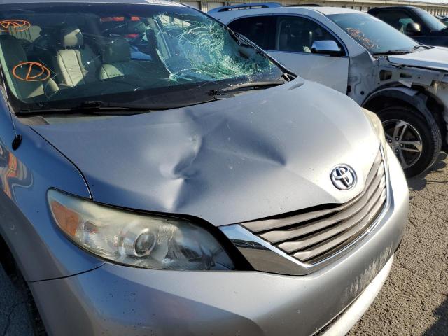 Photo 9 from auction – 2011 TOYOTA SIENNA XLE with VIN 5TDDK3DC0BS022372