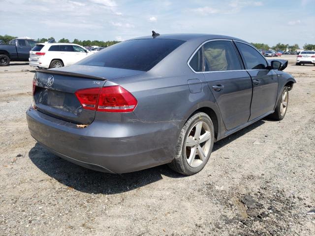 Photo 4 from auction – 2014 VOLKSWAGEN PASSAT S with VIN 1VWAS7A34EC048457
