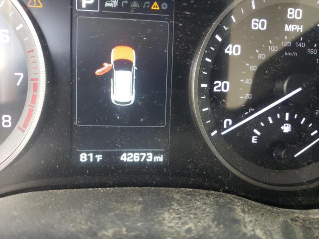 Photo 8 from auction – 2017 HYUNDAI TUCSON LIM with VIN KM8J3CA2XHU469092