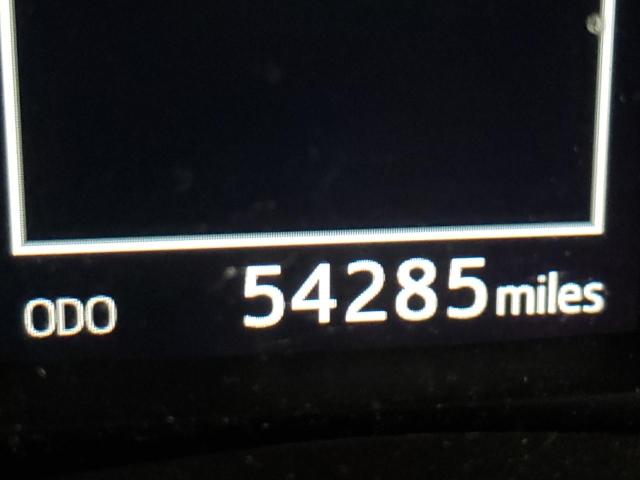 Photo 8 from auction – 2018 TOYOTA COROLLA L with VIN 2T1BURHE4JC008028