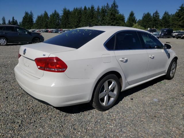Photo 4 from auction – 2012 VOLKSWAGEN PASSAT SE with VIN 1VWBP7A35CC073161