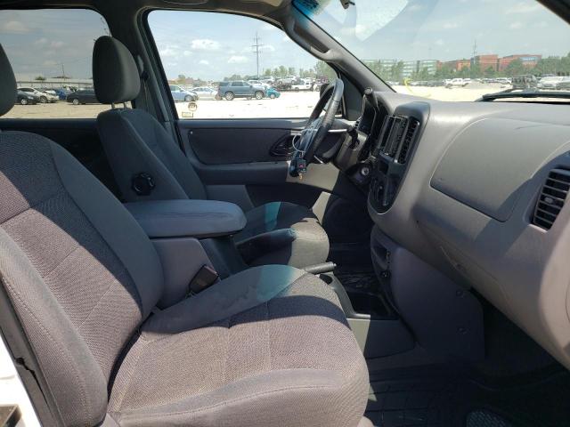 Photo 5 from auction – 2002 FORD ESCAPE XLT with VIN 1FMYU04152KA35128