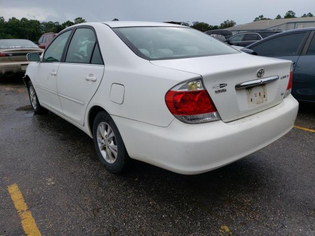 Photo 3 from auction – 2005 TOYOTA CAMRY LE with VIN 4T1BF32K35U083104