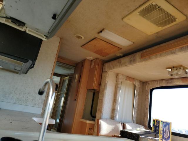 Photo 6 from auction – 1996 DOLH MOTORHOME with VIN 3FCMF53G1TJA09749