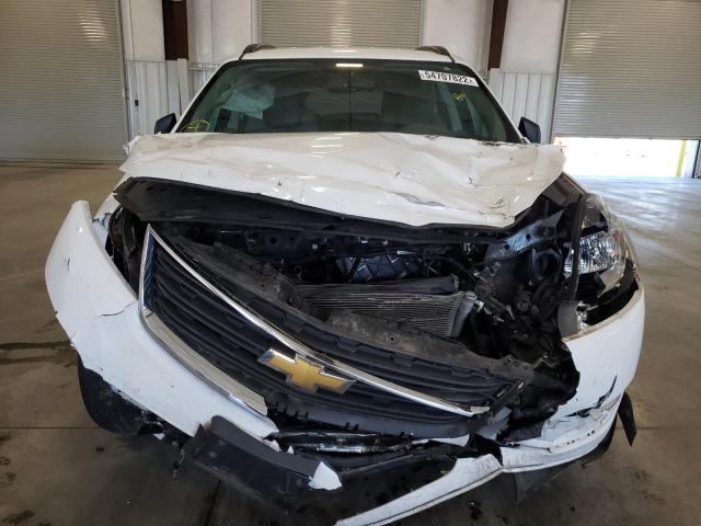 Photo 9 from auction – 2017 CHEVROLET TRAVERSE L with VIN 1GNKRFED6HJ353658