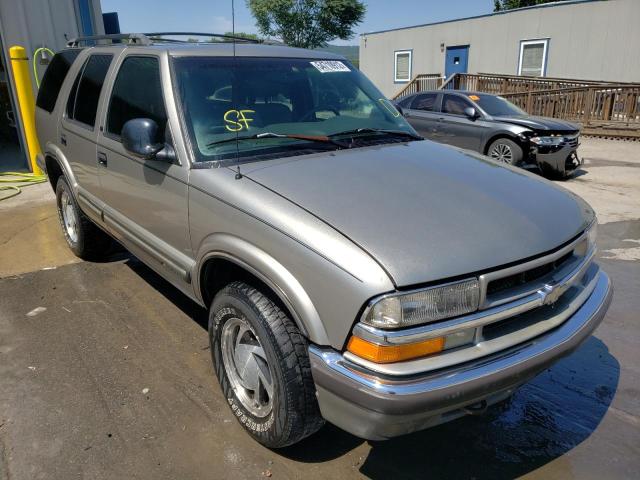 CHEVROLET BLAZER 1998 with VIN 1GNDT13W5W2200536 - Photo from auction