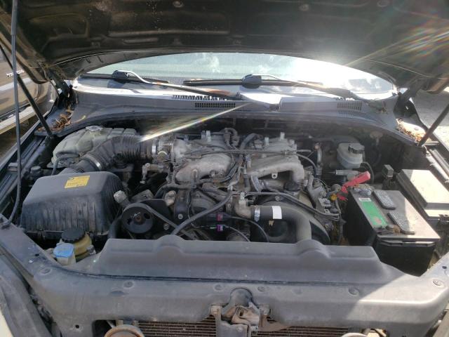 Photo 7 from auction – 2004 KIA SORENTO EX with VIN KNDJC733445241790