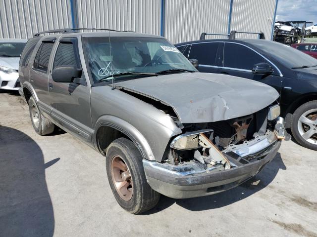 CHEVROLET BLAZER 1999 with VIN 1GNCS13W5X2179820 - Photo from auction