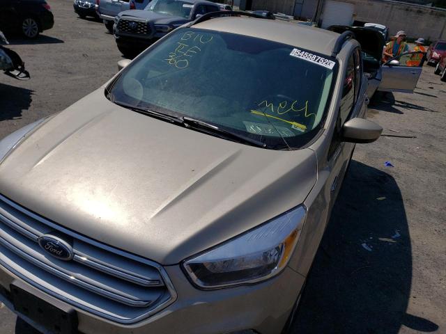 Photo 9 from auction – 2018 FORD ESCAPE SE with VIN 1FMCU0GDXJUC87377