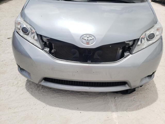Photo 9 from auction – 2016 TOYOTA SIENNA XLE with VIN 5TDYK3DC8GS735934
