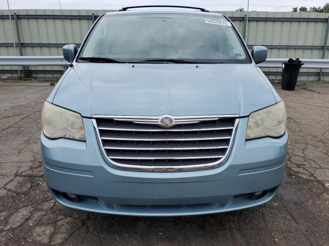 Photo 9 from auction – 2010 CHRYSLER TOWN & COU with VIN 2A4RR8D16AR430910