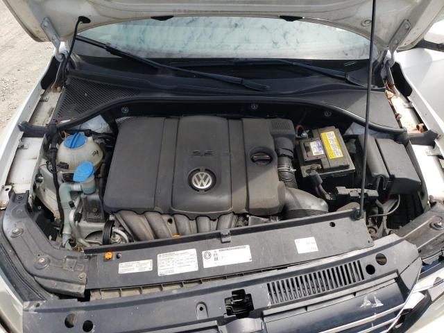 Photo 7 from auction – 2012 VOLKSWAGEN PASSAT S with VIN 1VWAP7A30CC090638