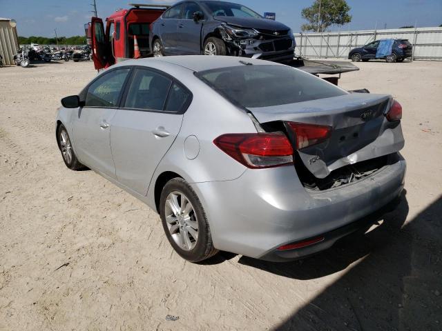 Photo 3 from auction – 2017 KIA FORTE LX with VIN 3KPFK4A77HE128956