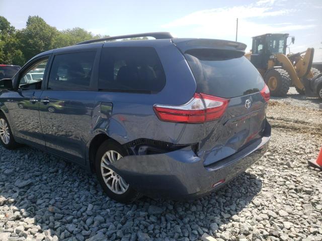 Photo 9 from auction – 2017 TOYOTA SIENNA XLE with VIN 5TDYZ3DC3HS769809