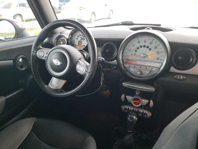 Photo 9 from auction – 2010 MINI COOPER with VIN WMWMR3C52ATU96917