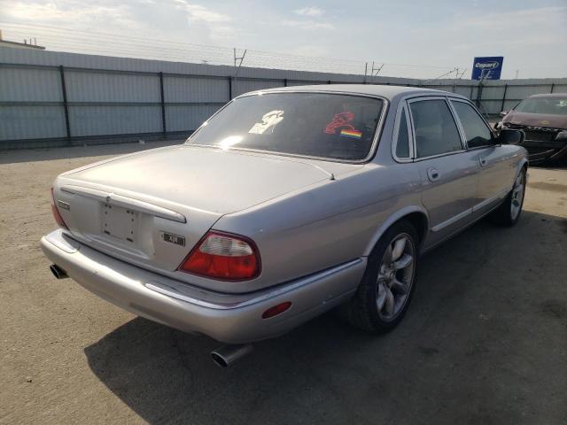 Photo 4 from auction – 2000 JAGUAR XJR with VIN SAJDA15B0YMF19637