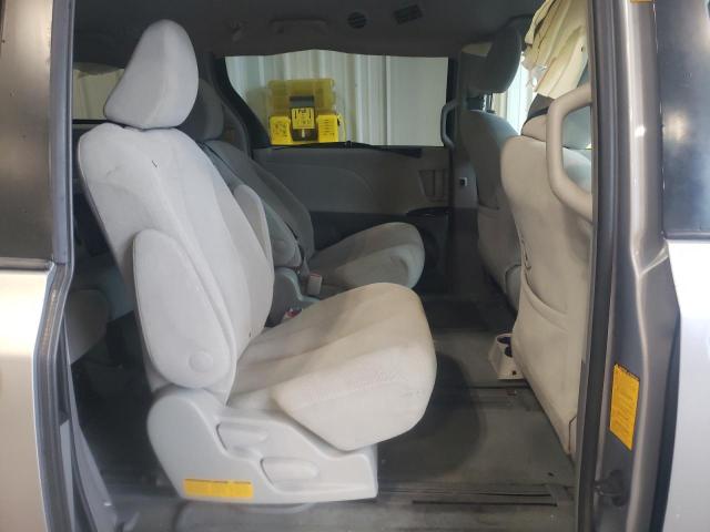 Photo 6 from auction – 2013 TOYOTA SIENNA LE with VIN 5TDKK3DC4DS314505