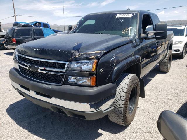 Photo 2 from auction – 2003 CHEVROLET SILVERADO with VIN 1GCHK291X3E167378