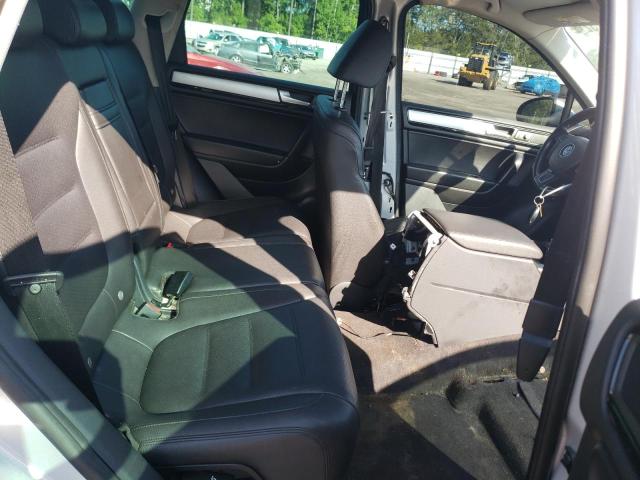Photo 6 from auction – 2014 VOLKSWAGEN TOUAREG V6 with VIN WVGEF9BP2ED009586
