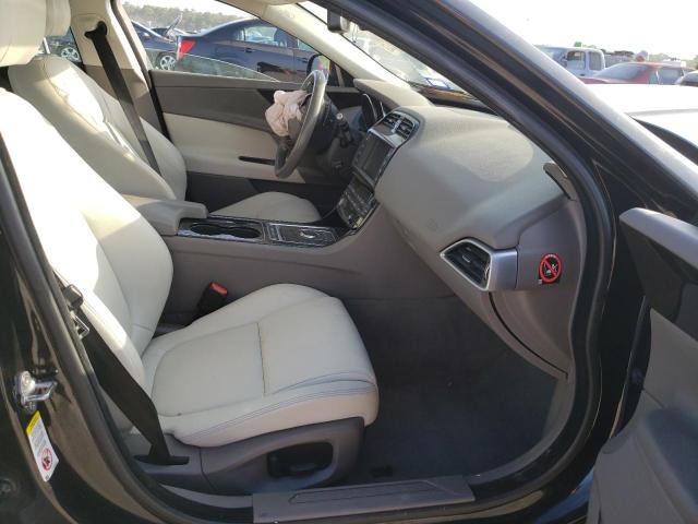Photo 5 from auction – 2017 JAGUAR XE PREMIUM with VIN SAJAD4BG2HA974967