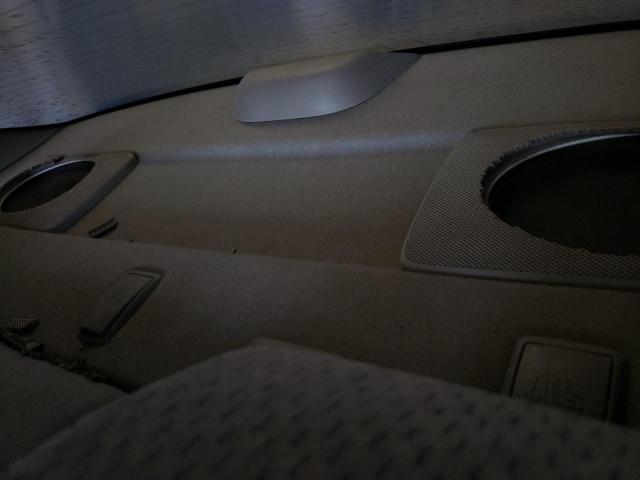 Photo 9 from auction – 2003 TOYOTA CAMRY LE with VIN 4T1BE32K23U719110