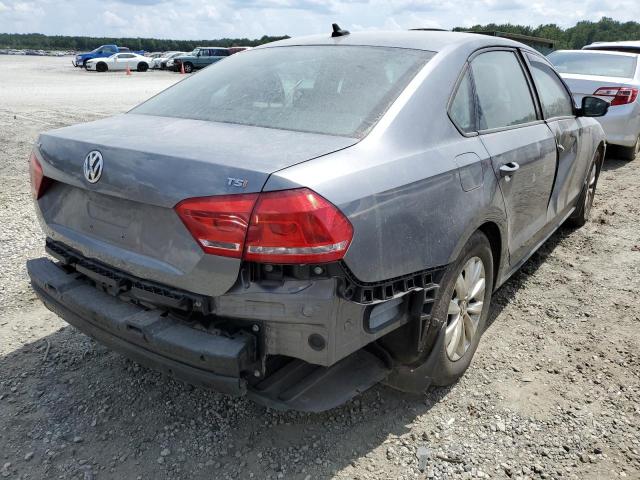 Photo 4 from auction – 2015 VOLKSWAGEN PASSAT S with VIN 1VWAT7A3XFC036277