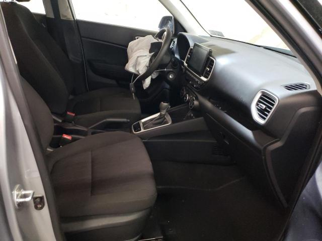 Photo 5 from auction – 2022 HYUNDAI VENUE SE with VIN KMHRB8A38NU151978