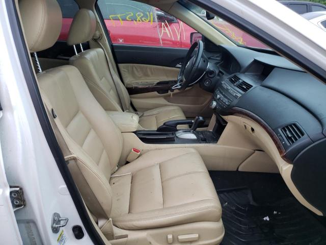 Photo 5 from auction – 2011 HONDA ACCORD CRO with VIN 5J6TF2H52BL003663