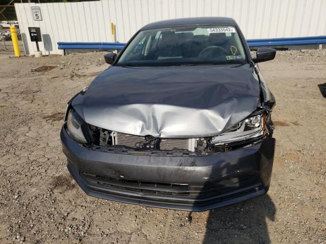 Photo 9 from auction – 2017 VOLKSWAGEN JETTA S with VIN 3VW2B7AJXHM251939