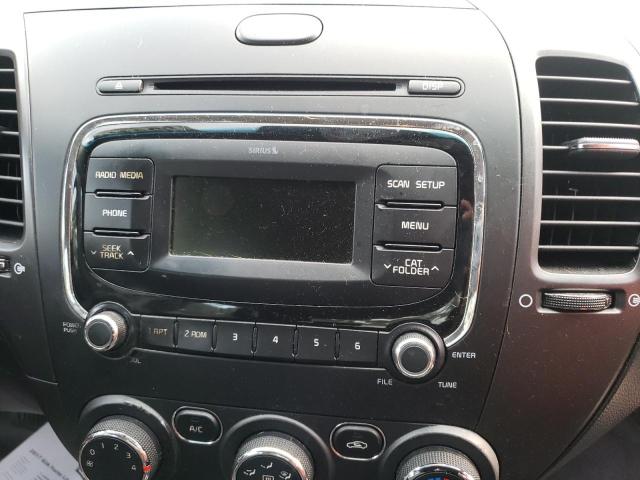 Photo 9 from auction – 2017 KIA FORTE LX with VIN 3KPFK4A7XHE063794