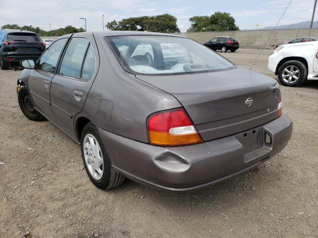Photo 3 from auction – 1998 NISSAN ALTIMA XE with VIN 1N4DL01D7WC219366