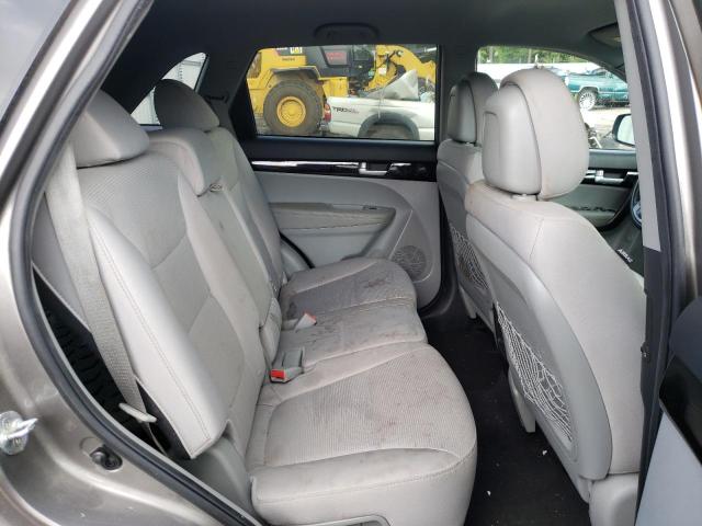 Photo 6 from auction – 2015 KIA SORENTO LX with VIN 5XYKTCA62FG613843