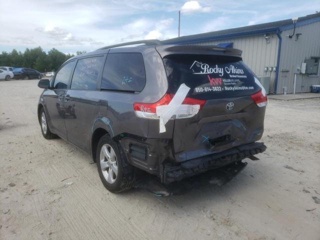 Photo 3 from auction – 2011 TOYOTA SIENNA BAS with VIN 5TDKA3DC9BS005578