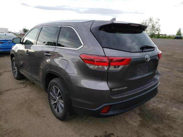 Photo 3 from auction – 2017 TOYOTA HIGHLANDER with VIN 5TDJZRFH0HS511177