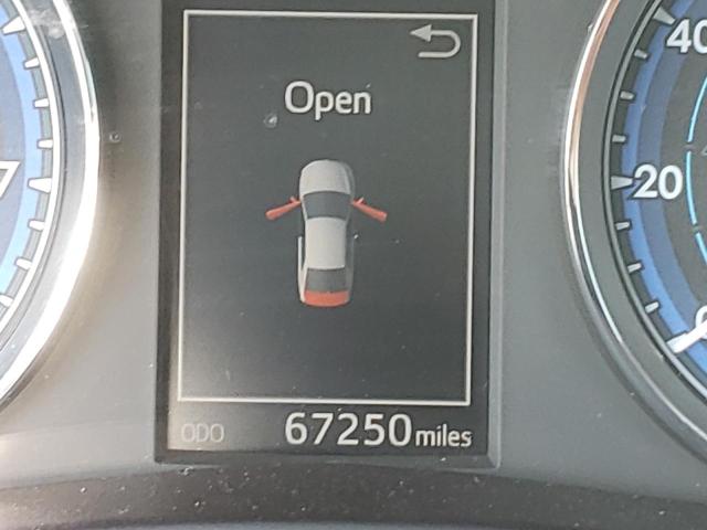 Photo 8 from auction – 2018 TOYOTA COROLLA L with VIN 5YFBURHE6JP751600