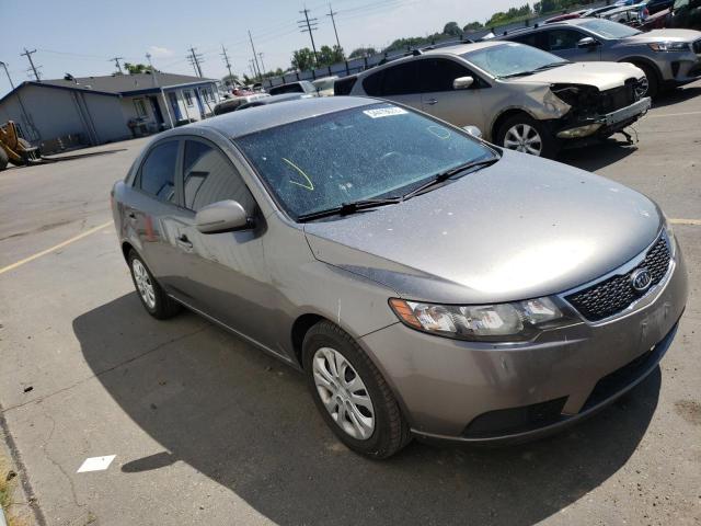 KIA FORTE EX 2013 z numerem VIN KNAFU4A28D5647306 - Zdjęcie z aukcji
