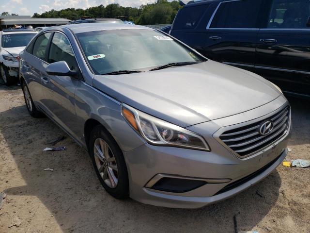 HYUNDAI SONATA SE 2017 with VIN 5NPE24AFXHH447511 - Photo from auction