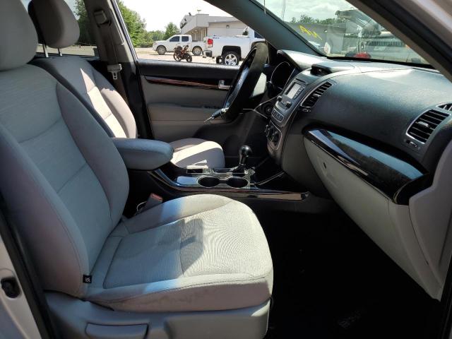 Photo 5 from auction – 2014 KIA SORENTO LX with VIN 5XYKTCA66EG523819