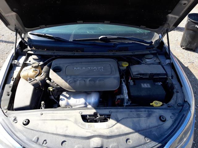 Photo 7 from auction – 2015 CHRYSLER 200 LIMITE with VIN 1C3CCCAB4FN649922