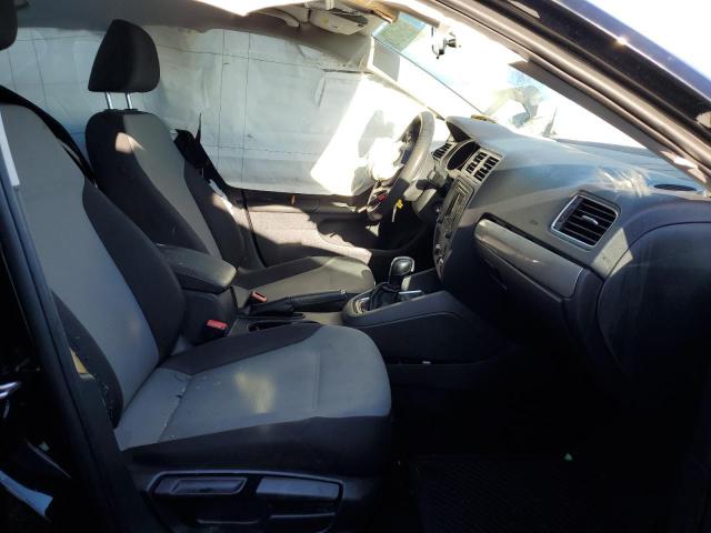Photo 5 from auction – 2018 VOLKSWAGEN JETTA S with VIN 3VW2B7AJXJM237397