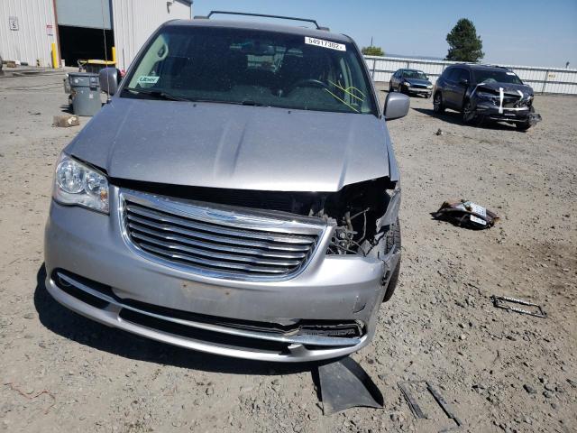 Photo 9 from auction – 2015 CHRYSLER TOWN & COU with VIN 2C4RC1BG2FR571471