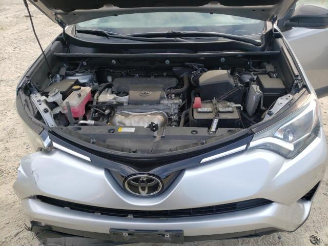 Photo 7 from auction – 2017 TOYOTA RAV4 LE with VIN 2T3BFREV1HW681406